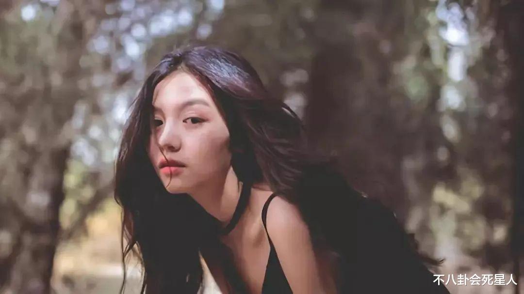 迪丽热巴▲90小花被分档，周冬雨稳坐一档，郑爽竟压热巴夺二档而她最意外