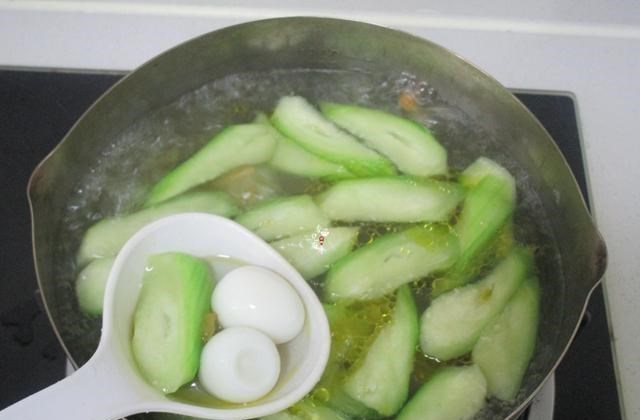 『排毒』立夏后，最适合喝这汤，做法简便快速，清热排毒还特美味