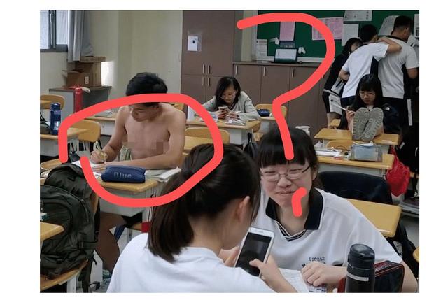 杨幂|“杨幂脚臭的梗是怎么传开的呢？不会真有人闻过吧...”哈哈哈