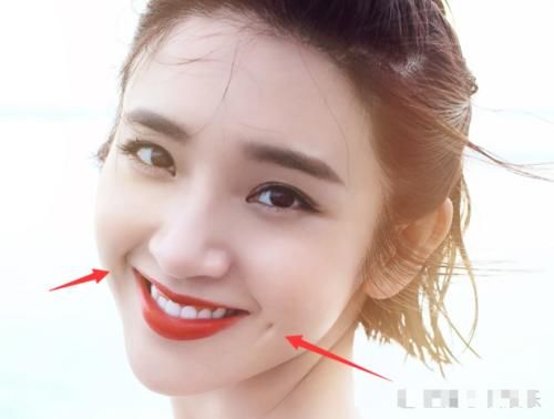 [唐艺昕]有酒窝是什么体验？唐艺昕在唇角，杨紫在脸颊，看到虞书欣，真是奇才