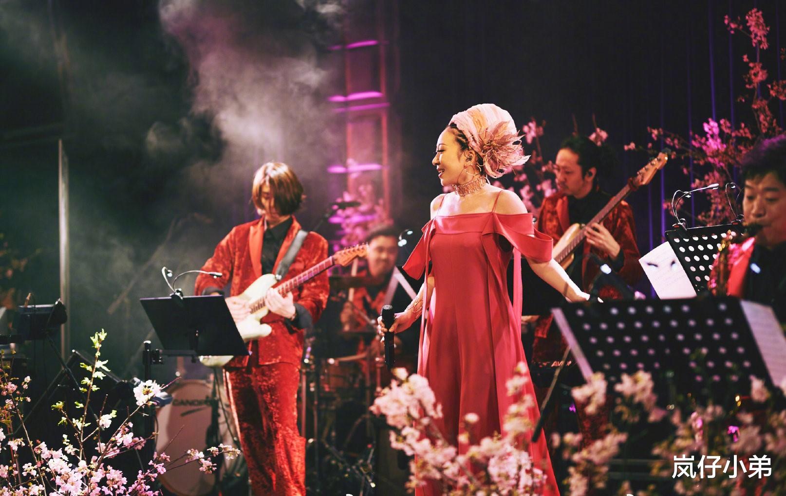 【歌手】《歌手》总决赛帮唱嘉宾完整名单曝光，华晨宇与师姐上演神仙同框！