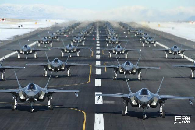 特朗普|特朗普要的“对等”来了，中方下令关闭成都美领馆！官媒全程直播