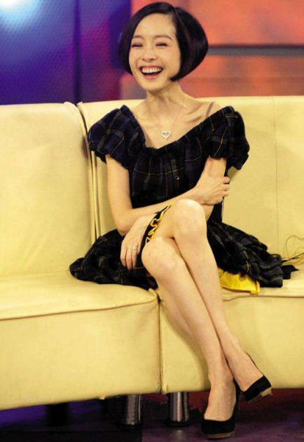 张碧晨|她为了不变老，坚持20年不吃晚饭不生子，如今42岁老得像62岁?！