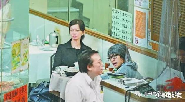 周星驰|周星驰的前女友们：于文凤追讨7千万，朱茵自曝捉奸，洗手间反锁