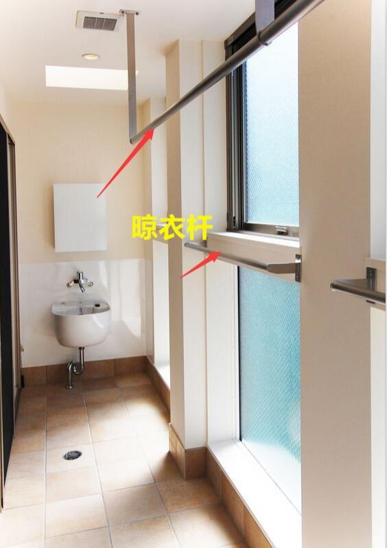 |家里没有阳台，也没有飘窗，这样设计帮你解决晾衣服，真的要看
