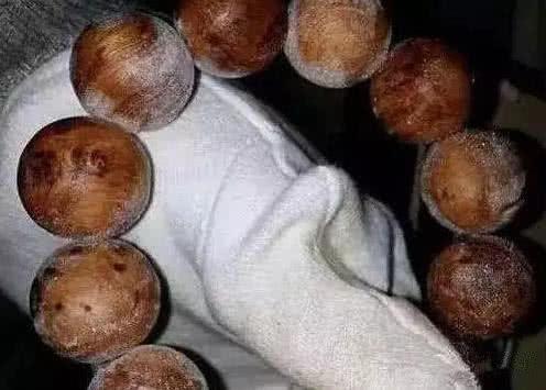 『麒麟号』文玩就是得经常盘玩，否则的话长霉都是小事，发芽可咋整？