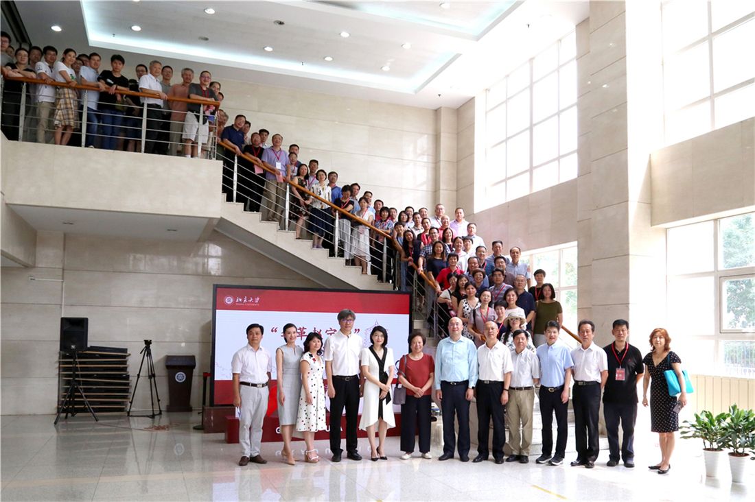 『市值』国内药企崛起一匹黑马：收购拜耳工厂，靠“代加工”市值超1200亿