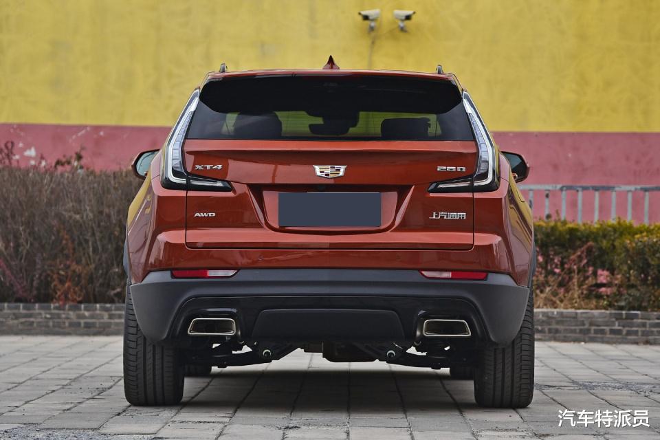 本田CRV|优惠5万，凯迪拉克XT4开始抢本田CRV的客户了，2.0T+9AT可还行？