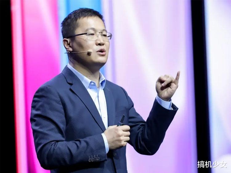 跑分|卢伟冰彻底爆发，跑分53万+120Hz高刷仅2499，还有512GB超大内存