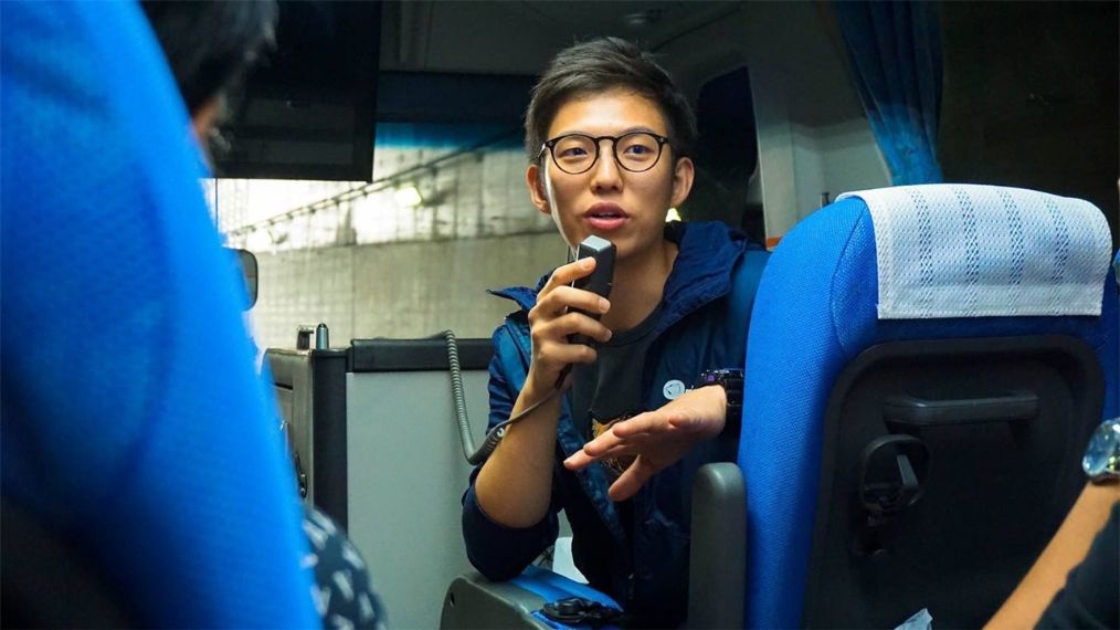 重庆|跟团行“强制消费”？导游逼迫游客买玉石，最低消费2000元