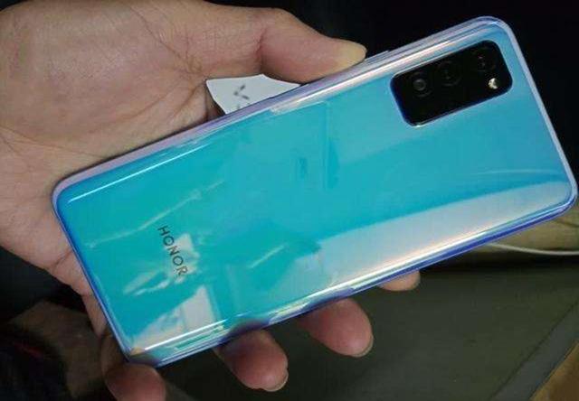 【华为荣耀】开卖半月就降125,麒麟820+6400万+40W快充,网友:买早了!