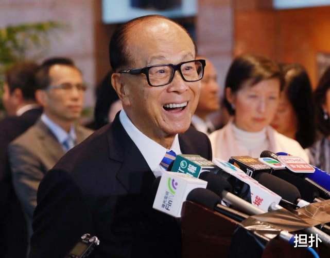 李嘉诚■李嘉诚为何在中国套现千亿，去英国投资，可能跟福建三坊七巷有关