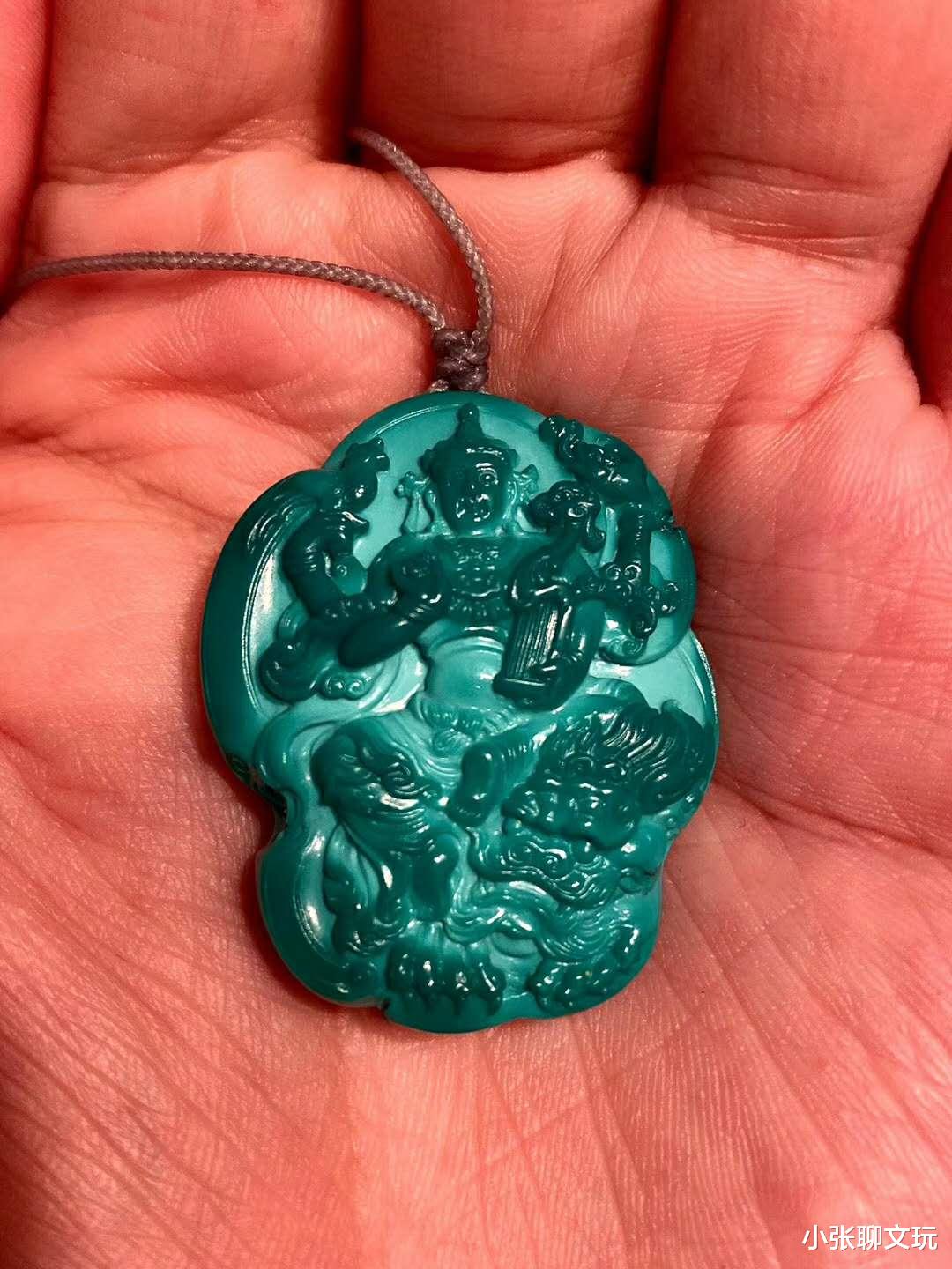 |文玩圈的鄙视链你了解多少，玩玉的看不起玩木头的，玩木头的看不起玩树籽的