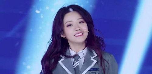 首映|《我和我的家乡》首映，女团献唱主题曲没喻言镜头，引起众多争议