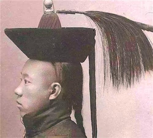 清宫戏|清朝人发型真是“阴阳头”?别被清宫戏骗了,其实比荧屏上还要丑