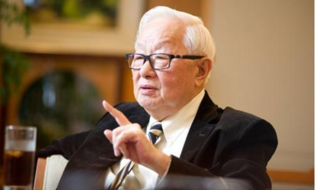 芯片|5nm即将商用,张忠谋突然公布好消息:突破2nm芯片