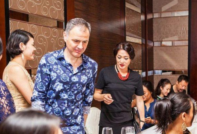 金星|金星第一任妻子长得貌美如花，离婚时还怀着孕，如今怎么样了？