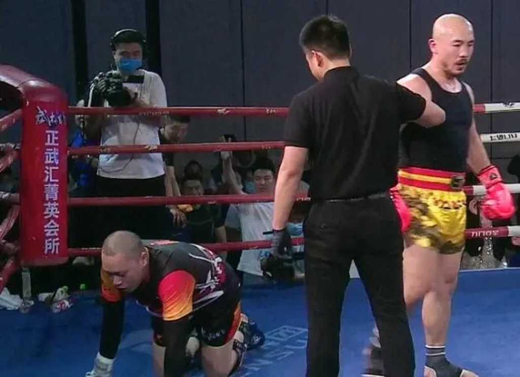 刘二狗▲一龙和刘二狗新进展!一龙的赞助商来自刘二狗,一场比赛多方获利