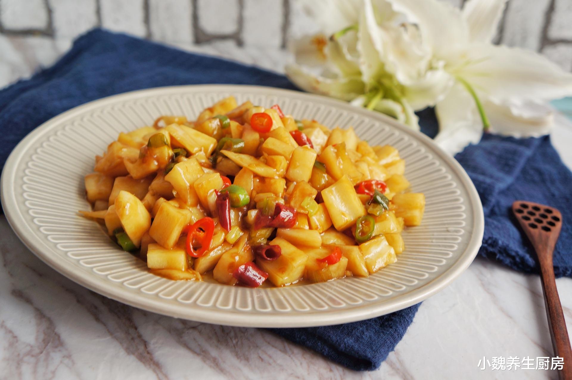 莲藕|买莲藕时，看见这3种莲藕要绕着走，卖藕老板：从不给家人吃