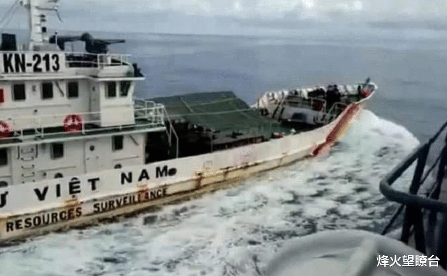 「越南」危险！越南38艘船被炸沉！舰船水炮攻击！两军军舰对峙于南海！