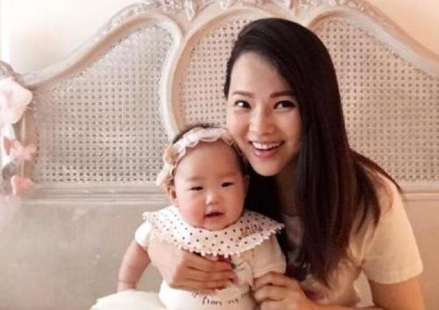 伊能静|有种\精致\叫伊能静的女儿，3岁就美甲和护肤，公主生活引热议