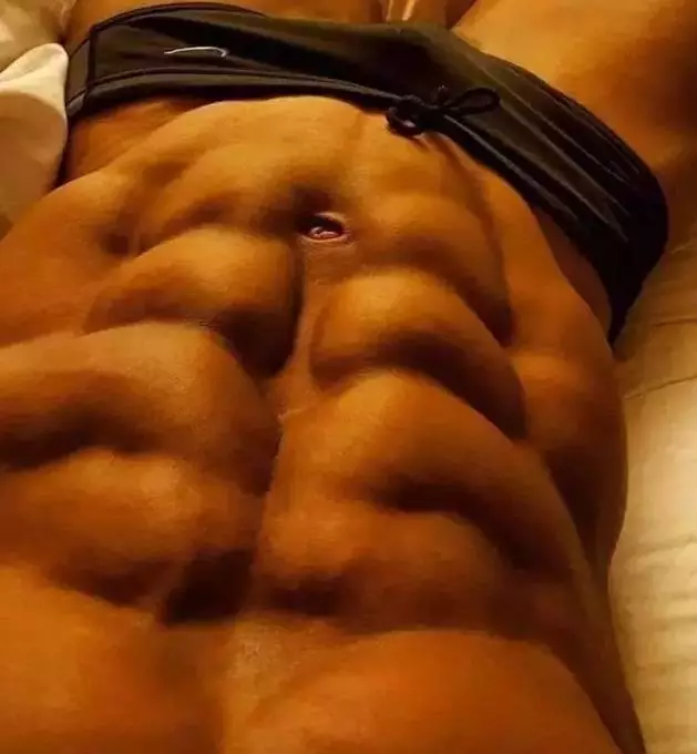 血糖■体脂率低于10%的腹肌，你自己感受下，太过瘾了!