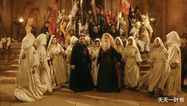 殷天正■谢逊说四大法王各有所长,那么四大法王每个人最突出的地方分别在哪