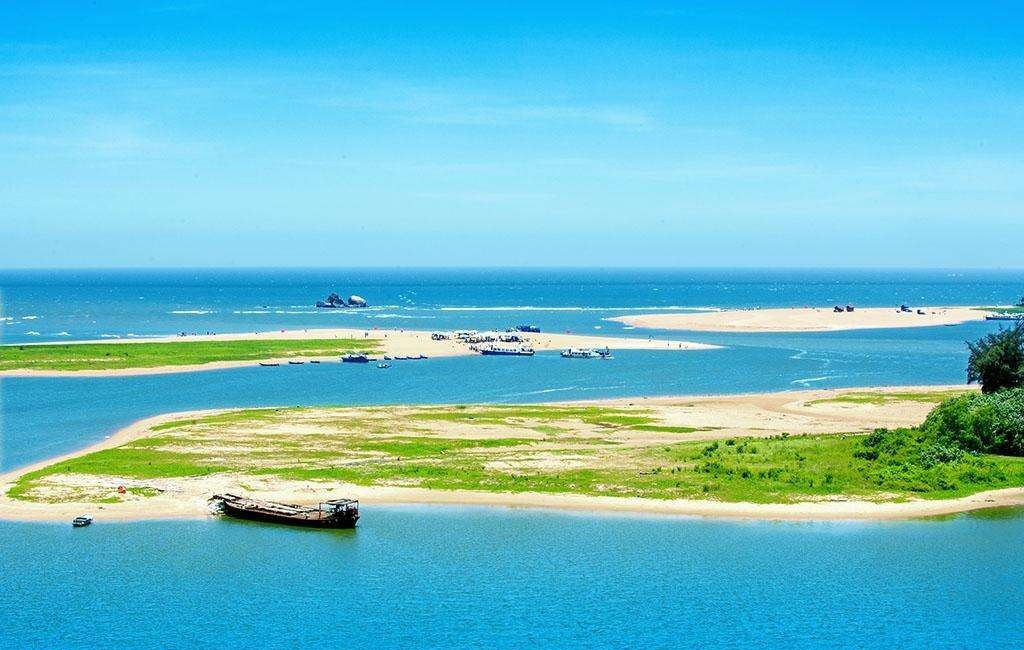 旅游业|21年前一穷二白的小镇:如今五星级酒店扎堆,还拥有机场和高铁站