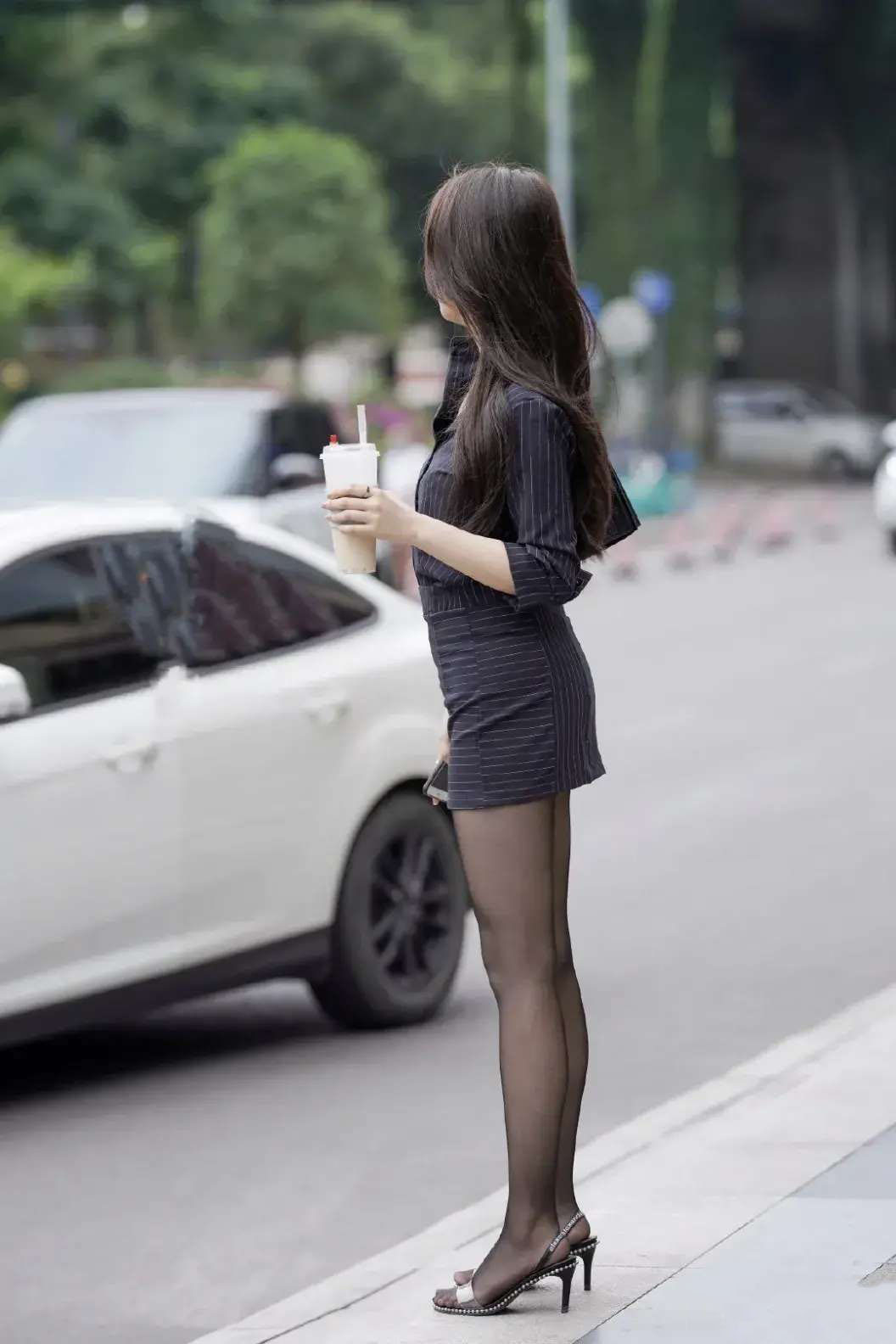 招聘|职场这样穿更加潮流，学会了上班可以照着穿，干练洒脱又显气质