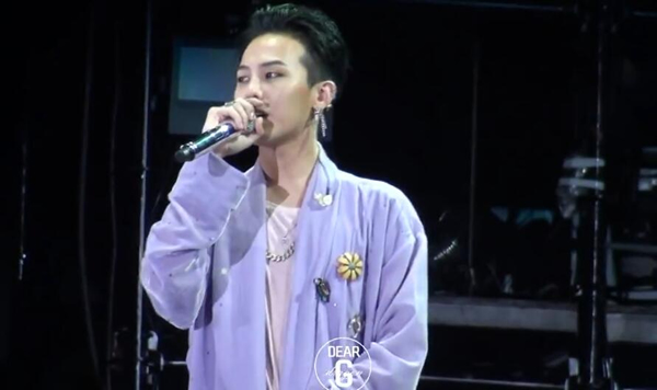 权志龙|权志龙早年采访坦言：没出道前，也被老板大骂“丑”，自己却把它当成了动力