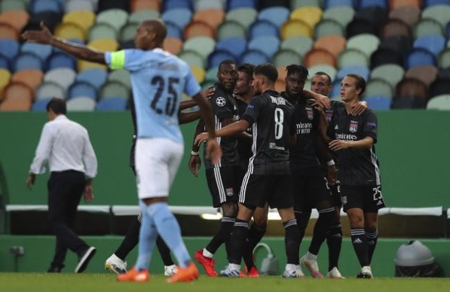 曼城|曼城欧冠出局罪人？1.28亿巨星踢飞超级空门！队友飙骂瓜帅瘫坐在地