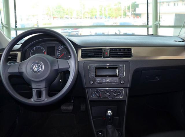 桑塔纳|桑塔纳价格降至5万，7月销量猛增，其中包含了一代人的情怀