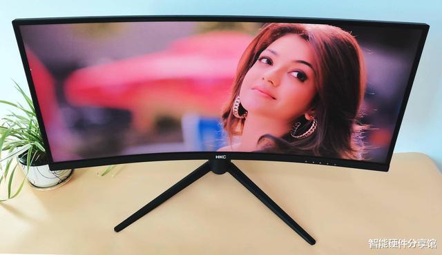 |HKC C299Q显示器上手体验，90% DCI-P3宽色域，沉浸感更强