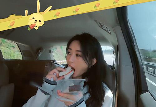 赵丽颖|赵丽颖产后减肥18斤，看到她平时吃的食物，网友：模仿不来！