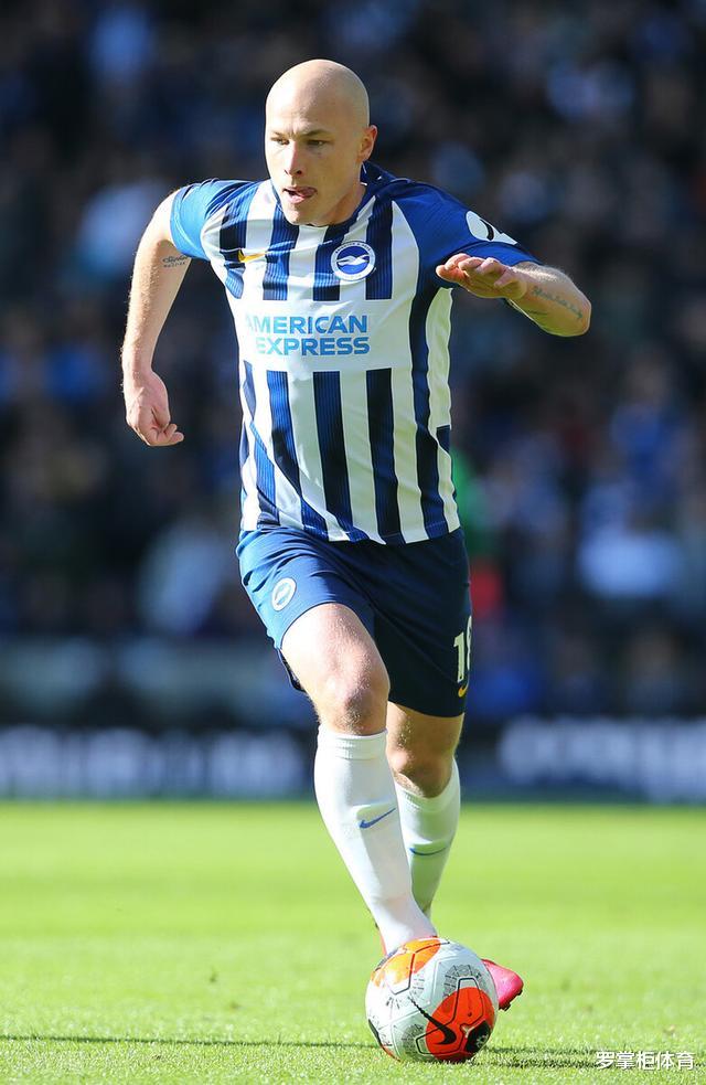 上海上港|中超地震级官宣引援！上港签约英超大牌中场，功勋被顶替离队在即