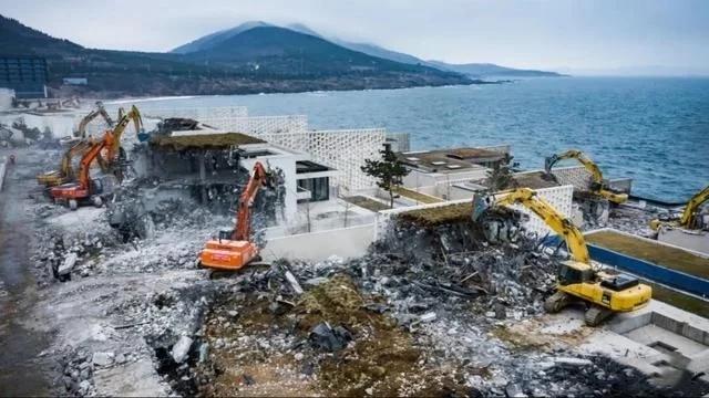 『范冰冰』范冰冰又倒霉了？被罚8.84亿后，半亿豪宅正被拆除！