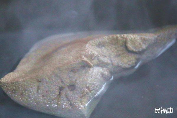 更年期|女人到45岁,不管是否迎来更年期,都要管住嘴,哪些食物要拒吃?