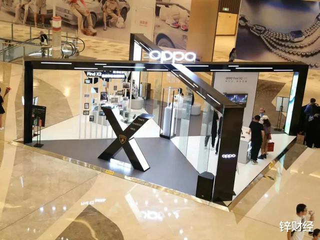 OPPO|OPPO一线打新样：冷酷商战中的温度服务