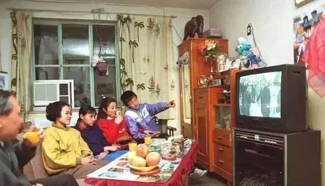 电影|80年代的四大“金饭碗”，大家都梦寐以求，如今很多人不愿意做