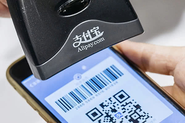 『支付宝』杨迪吐槽大会喊话支付宝，谁知产品经理就在现场：我们改好了！