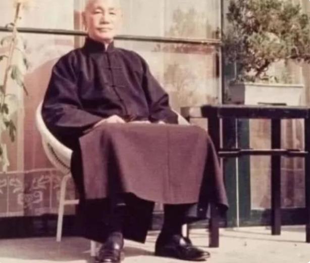 蒋介石|蒋介石离开大陆时,究竟还剩多少军事力量?说了你恐怕不信
