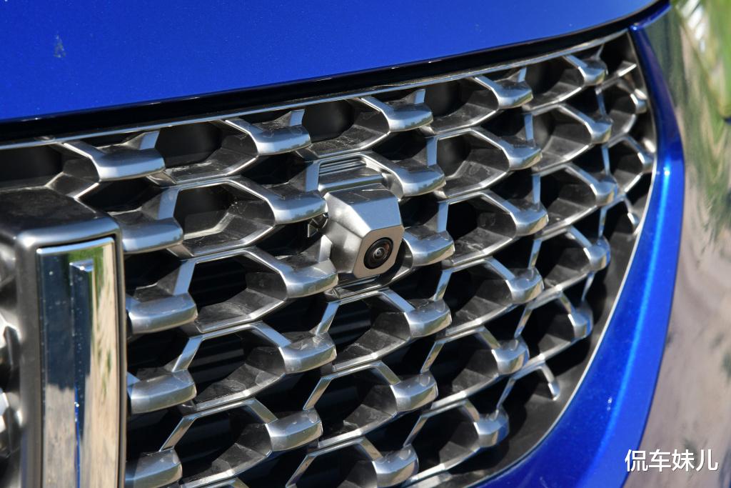 SUV|12万多就能买的“高端车”，配10个音响+移动物体监测，破百6.6秒