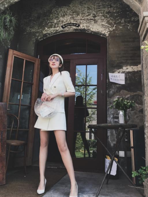 周扬青|31岁周扬青豪宅曝光，价值上亿装修奢华，网友：怪不得分手有底气