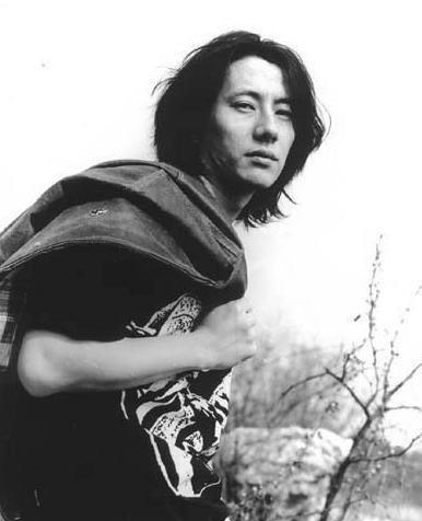 「郑钧」怼大张伟骂周杰伦，就连高晓松也不放过，郑钧凭什么目空一切？