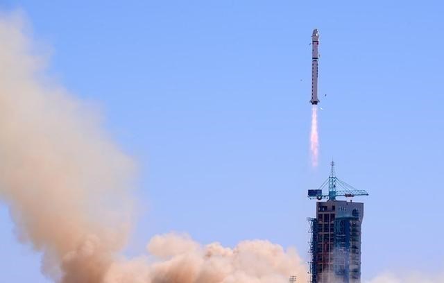 卫星|轰隆一声！中国又一好消息传来，美学者：这次中国将造福全世界