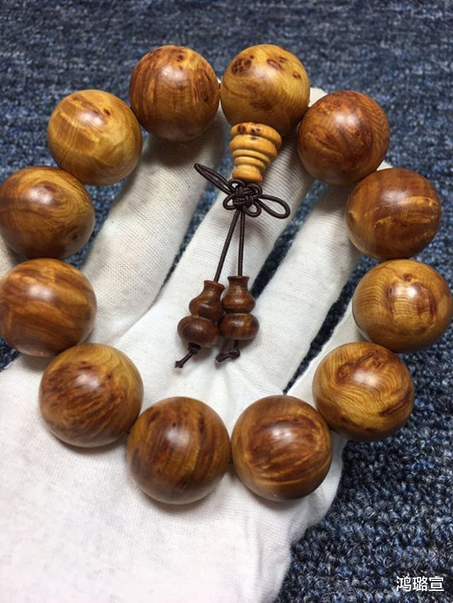 文玩|文玩崖柏“水分”太大！真的都没人信，悲剧已注定！你还敢入手？