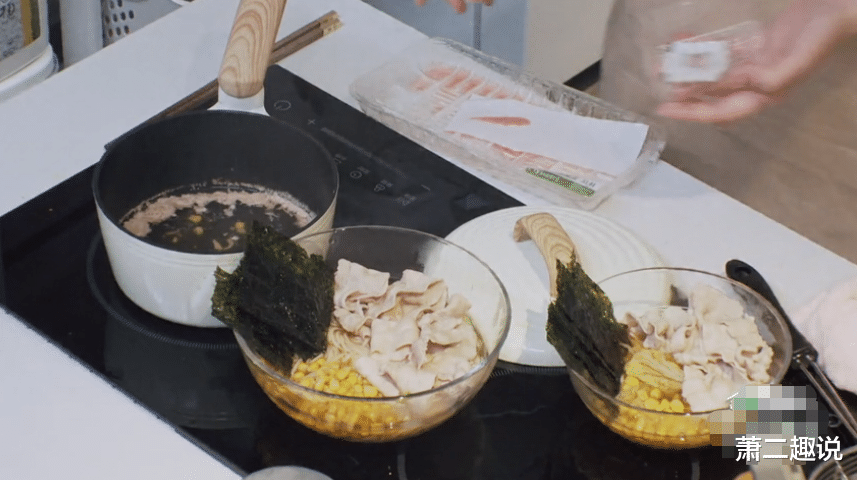 谢楠|谢楠跟着吴京秀恩爱，两餐都粒米不沾，小鸟胃折射女星的真实饭量