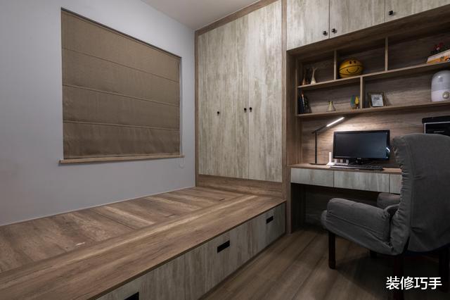 |他家装修真另类！客厅舍弃电视，厨房做开放式，反而又漂亮又实用