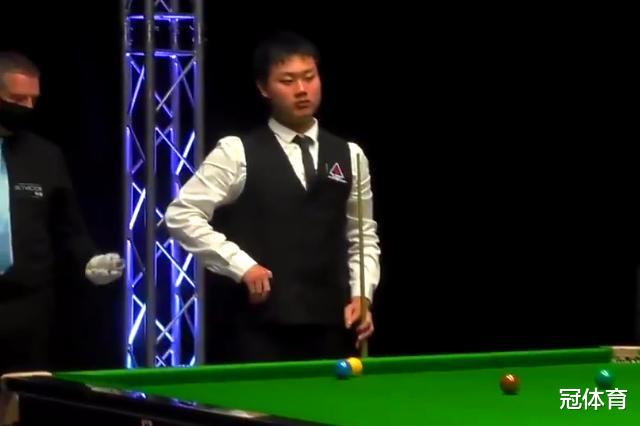 周跃龙|斯诺克诞生大黑马!中国17岁新星爆冷击败名将,获职业赛首胜