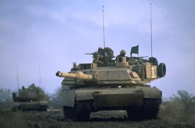 轰炸机|美轰炸机抵达关岛后台海现身，中方早把话说在前，警告绝非空话